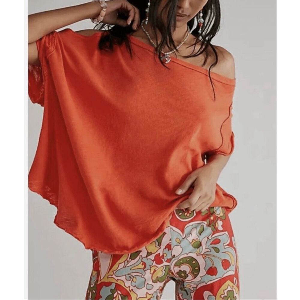 We The Free People U Fancy Slouchy Tee oversized in pumpkin crisp Women’s L NEW - Picture 2 of 2